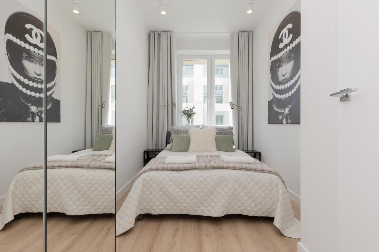 Fashionable City Center Apartment By Noclegi Renters Varsovia Exterior foto